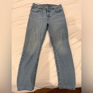 Levi’s- 501 Light Wash Straight Leg Jeans